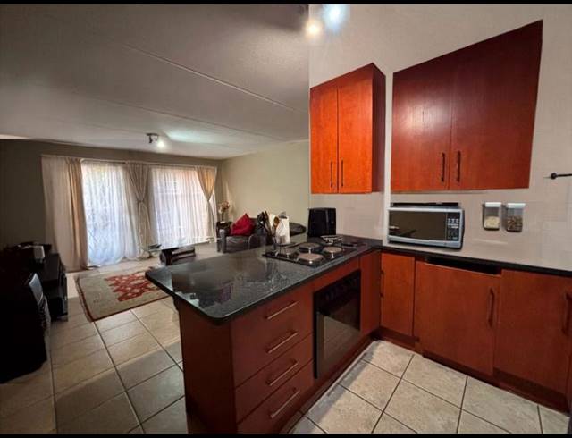 2 BEDROOM APARTMENT FOR SALE IN WELTEVREDEN PARK